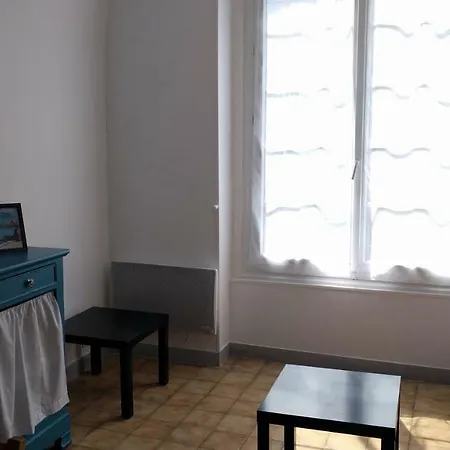아파트 De La Halle Au Ble